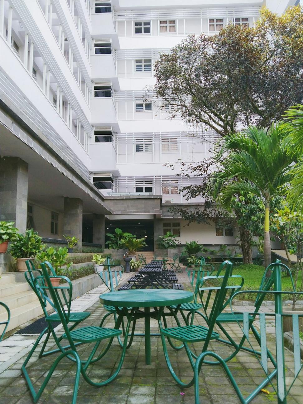 Executive Dining